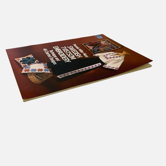 Swedish Tvistsom Embroidery Techniques Pamela Miller Ness 46 Designs 1981 Vtg - Picture 4 of 10